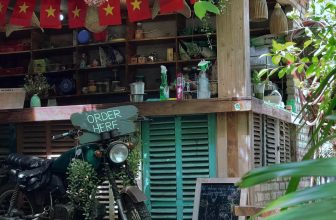 [☕️🇻🇳] 22 phẩy 5 coffee 🥤 Top1Coffee ☕️ 𝔼𝕞 đã 𝕡𝕙𝕒 𝕥𝕣à,
ℂũ𝕟𝕘 đã 𝕔ắ𝕞 𝕙𝕠𝕒
ℂ𝕙ỉ 𝕔𝕙ờ 𝕟𝕘ườ𝕚 𝕢𝕦𝕒
𝕃à 𝕥𝕣ò𝕟 𝕔𝕙ữ “𝕟𝕙à”.  ____
Dạo này trời hay mưa rào nên cả nhà nhớ mang theo  , shares-0✔️ , likes-24❤️️ , date-2022-08-13 03:25:34🇻🇳🇻🇳🇻🇳📰🆕