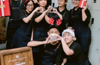 [☕️🇻🇳] Navido Coffee 🥤 Top1Coffee ☕️ Những nụ cười,…
Hy vọng chúng luôn hiện diện nơi đây.Navido’s members
————
#navidoteam #navidostory #Navidocoffee #lovecoffee  , shares-0✔️ , likes-20❤️️ , date-2022-11-22 11:41:18🇻🇳🇻🇳🇻🇳📰🆕