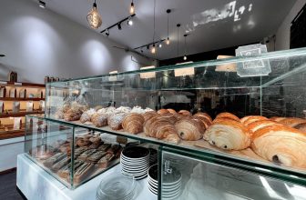 [☕️🇻🇳] GẤU Coffee – Bakery 🥤 Top1Coffee ☕️ We make your life sweeter and richer with our delicious buttery French Croissants!#gaucoffeeandbakery #professionalbakers
#cof , shares-0✔️ , likes-68❤️️ , date-2022-12-15 03:00:10🇻🇳🇻🇳🇻🇳📰🆕