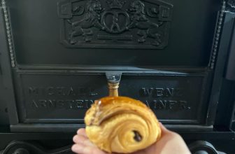 [☕️🇻🇳] GẤU Coffee – Bakery 🥤 Top1Coffee ☕️ Pain au Chocolate – Chocolate Croissant , fresh baking everydays !Baking With GAU …!
#gaucoffeeandbakery #professionalbakers , shares-0✔️ , likes-64❤️️ , date-2022-12-31 07:18:31🇻🇳🇻🇳🇻🇳📰🆕