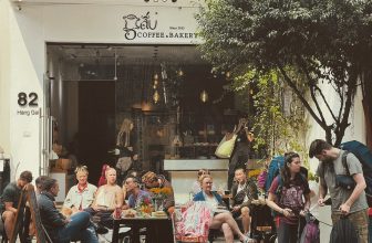 [☕️🇻🇳] GẤU Coffee – Bakery 🥤 Top1Coffee ☕️ The last day of Tiger’s year ( Lunar Calendar)Happy new year With GAU …!
#gaucoffeeandbakery #professionalbakers
#coffeeroa , shares-1✔️ , likes-78❤️️ , date-2023-01-24 01:29:55🇻🇳🇻🇳🇻🇳📰🆕