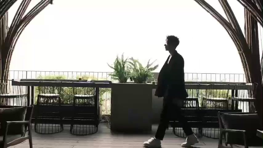 [☕️🇻🇳] Nocenco Coffee 🥤 Top1Coffee ☕️ NOCENCO COFFEE

  Bạn có nghe gì không? 
  Âm thanh quen thuộc ấy
  Ào ào làn gió rát
  Mùa hè về ồ ạt…

 Hè tới rồi, lại một mù , shares-1✔️ , likes-185❤️️ , date-2023-04-17 01:45:21🇻🇳🇻🇳🇻🇳📰🆕