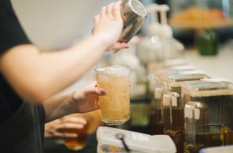 [☕️🇻🇳] OiA Coffee 🥤 Top1Coffee ☕️ Chẳng gì bằng ly trà mát lạnh cho ngày hè nóng. Các loại trà ở OiA đều sử dụng trà cao cấp, khi thì là dòng trà Ô Long Lâm Đồng, , shares-0✔️ , likes-9❤️️ , date-2023-05-26 13:00:03🇻🇳🇻🇳🇻🇳📰🆕