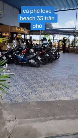 [☕️🇻🇳] Love Beach Coffee and Milktea- Cafe biển 🥤 Top1Coffee ☕️ Dù ngoài trời vẫn mưa khách vẫn ghé quán chekin …
, shares-0✔️ , likes-12❤️️ , date-2023-06-05 01:53:22🇻🇳🇻🇳🇻🇳📰🆕