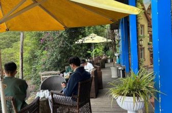 [☕️🇻🇳] Horizon Coffee – Đà Lạt 🥤 Top1Coffee ☕️ Thời tiết Đà Lạt lúc nào cũng đỏng đảnh hết trơn. Buổi sáng vừa nắng đẹp, nắng gắt có khi cháy da – ấy vậy mà qua trưa trời sầm  , shares-0✔️ , likes-7❤️️ , date-2023-06-27 01:30:01🇻🇳🇻🇳🇻🇳📰🆕