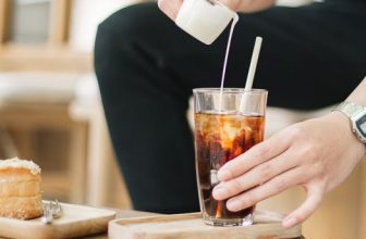 [☕️🇻🇳] OiA Coffee 🥤 Top1Coffee ☕️ Lần đầu tiên biết tới cà phê Cold Brew đúng là thú vị ghê: ít đắng, mát lạnh, ngọt thanh, mà vẫn đậm đà, đủ tỉnh táo. Đúng là vô , shares-0✔️ , likes-6❤️️ , date-2023-07-19 02:00:03🇻🇳🇻🇳🇻🇳📰🆕