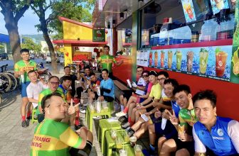 [☕️🇻🇳] Surona Coffee 🥤 Top1Coffee ☕️ Bạn đã bao giờ lỡ hẹn với SURONA chưa ?See u every morning——-Hệ thống cửa hàng ——-Cửa hàng 1 : SURONA COFFEE
ĐỊA CHỈ  :6 , shares-3✔️ , likes-24❤️️ , date-2023-08-19 02:45:58🇻🇳🇻🇳🇻🇳📰🆕