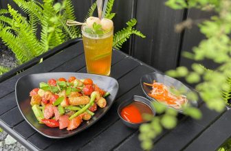 [☕️🇻🇳] 𝐋𝐚 𝐑𝐞̂𝐯𝐞𝐮𝐬𝐞🥤 Top1Coffee ☕️ Ăn trước đã, mọi chuyện khác thì tính sau.
𝐌- 𝐅𝐨𝐨𝐝
𝐌𝐞𝐧𝐮 :
• 𝐓𝐫𝐞́ 𝐓𝐫𝐨̣̂𝐧
– combo 1 : 35.000₫
– combo 2 : 60.000₫
• 𝐂𝐚́ 𝐯𝐢𝐞̂𝐧 𝐜𝐡 , shares-3✔️ , likes-92❤️️ , date-2023-10-02 04:03:38🇻🇳🇻🇳🇻🇳📰🆕