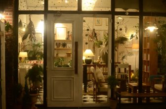 [☕️🇻🇳] PHD Book – Coffee 🥤 Top1Coffee ☕️ Căn phòng ấm áp mùa đông, và mát mẻ mùa hè.Mỗi lần về quê. Một ngày hai lượt, bạn ghé quán đọc sách.
Những ngày hè gió mát, b , shares-1✔️ , likes-63❤️️ , date-2023-12-02 07:03:18🇻🇳🇻🇳🇻🇳📰🆕