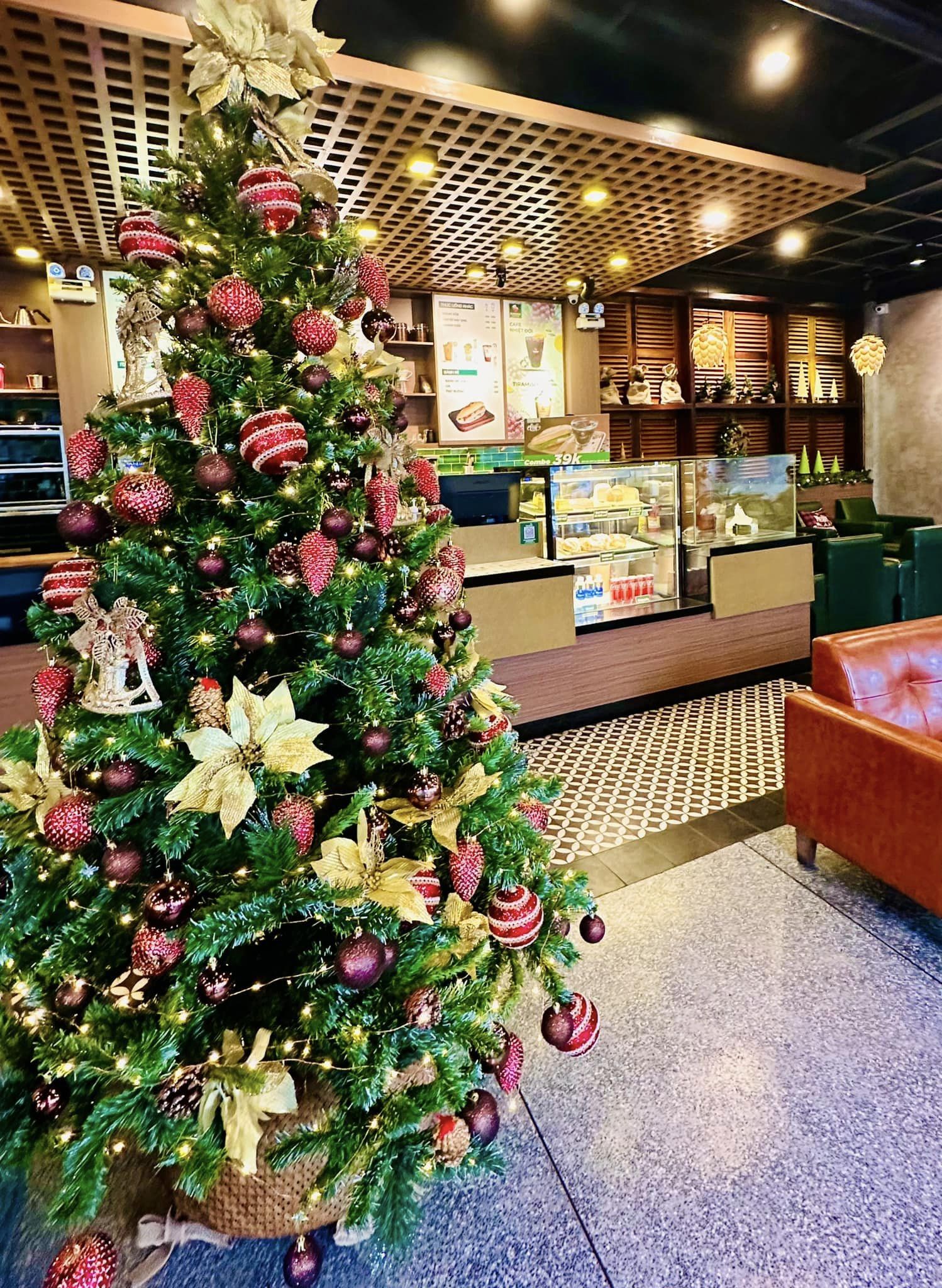 [☕️🇻🇳] Sam Rooftop Coffee 🥤 Top1Coffee ☕️ Nếu một ngày được yêu, thì tôi mong chúng ta thích nhau thật chứ không phải vì quá cô đơn.
.
.
Cre: #Nguyễn_Duy_Tùng
Follow  , shares-0✔️ , likes-4❤️️ , date-2023-12-08 05:52:14🇻🇳🇻🇳🇻🇳📰🆕