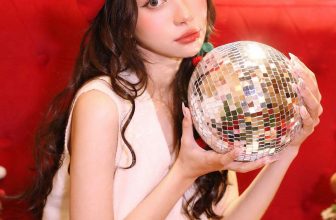 [☕️🇻🇳] Khóm Coffee & Tea 🥤 Top1Coffee ☕️ “There’s something super special about December.”
Maybe It’s youXin chào những người bạn đáng yêu đã đến chơi và chia sẻ kỷ  , shares-2✔️ , likes-29❤️️ , date-2023-12-09 03:00:35🇻🇳🇻🇳🇻🇳📰🆕