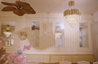 [☕️🇻🇳] The Letter Coffee – Indochine 🥤 Top1Coffee ☕️ Bạn chỉ cần ghé 1 trong 2 quán gọi nước , đều được chụp cả 2 concept noel của 2 quán bạn nhé !
Lầu 6 : noel lung linh nhiều mà , shares-0✔️ , likes-4❤️️ , date-2023-12-14 04:07:02🇻🇳🇻🇳🇻🇳📰🆕