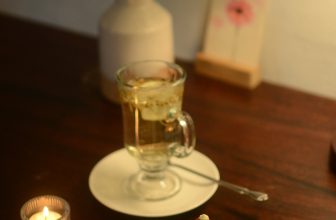 [☕️🇻🇳] PHD Book – Coffee 🥤 Top1Coffee ☕️ Những ngày cuối tháng 12, gió vẫn còn rít từng cơn và cuộn tròn trên mái nhà, ngọn cây.
Ở đây, tôi vẫn giữ cho mình một chốn ấm , shares-1✔️ , likes-38❤️️ , date-2023-12-24 03:19:26🇻🇳🇻🇳🇻🇳📰🆕