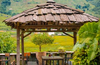 [☕️🇻🇳] La Dao Spa – Coffee House, homestay 🥤 Top1Coffee ☕️ Mùa này bản Tả Van luôn có gì đó rất nhẹ nhàng, mang lại chút thơ mộng cho mỗi vị khách ghé thăm.
Giữa xô bồ của cuộc sống, ta  , shares-0✔️ , likes-27❤️️ , date-2024-01-02 01:18:17🇻🇳🇻🇳🇻🇳📰🆕