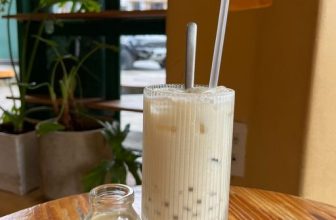 [☕️🇻🇳] Windmills Coffee Đà Lạt – Trà sữa Ly Chai 🥤 Top1Coffee ☕️ Bị mê Oolong Lài Sữa thiệt rùi, chiều nào cũng uống 1 ly
—————————————————
𝗟𝘆 𝗻𝗵𝗮̂𝗺 𝗻𝗵𝗶 – 𝗖𝗵𝗮𝗶 𝗴𝗶𝘂̛̃ 𝘃𝗶̣
: 7:00 – 22:00
: 133 , shares-0✔️ , likes-10❤️️ , date-2024-01-11 08:42:40🇻🇳🇻🇳🇻🇳📰🆕
