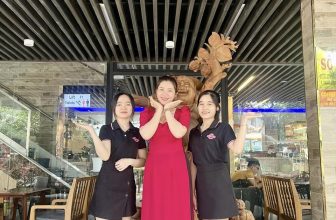 [☕️🇻🇳] Coffee Red 🥤 Top1Coffee ☕️ #NHÂN_VIÊN #RED
Nhân viên Red luôn luôn vui vẻ và niềm nở chào đón khách hàng.
Thật vinh hạnh khi nhận được ý kiến đóng góp từ , shares-2✔️ , likes-41❤️️ , date-2024-01-09 08:32:01🇻🇳🇻🇳🇻🇳📰🆕