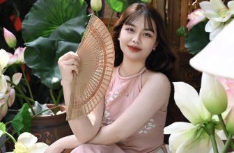 [☕️🇻🇳] Khóm Coffee & Tea 🥤 Top1Coffee ☕️ Thấp thoáng “dáng xuân” đã về bên Khóm, xuân xinh tươi như màu áo dịu dàng hay như những nụ cười ngọt ngào mà em trao  𝓚𝓱𝓸́𝓶 𝓒𝓸𝓯 , shares-2✔️ , likes-62❤️️ , date-2024-01-21 03:00:11🇻🇳🇻🇳🇻🇳📰🆕