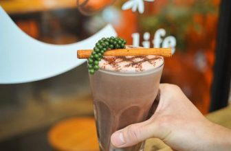 [☕️🇻🇳] Blackbird Coffee 🥤 Top1Coffee ☕️ Dù trời nóng hay lạnh, thì cũng phù hợp cho một hoặc nhiều cốc Spicy Mode Chocolate phải không các bạn?  —————-
&#x200 , shares-1✔️ , likes-27❤️️ , date-2024-01-28 04:35:27🇻🇳🇻🇳🇻🇳📰🆕