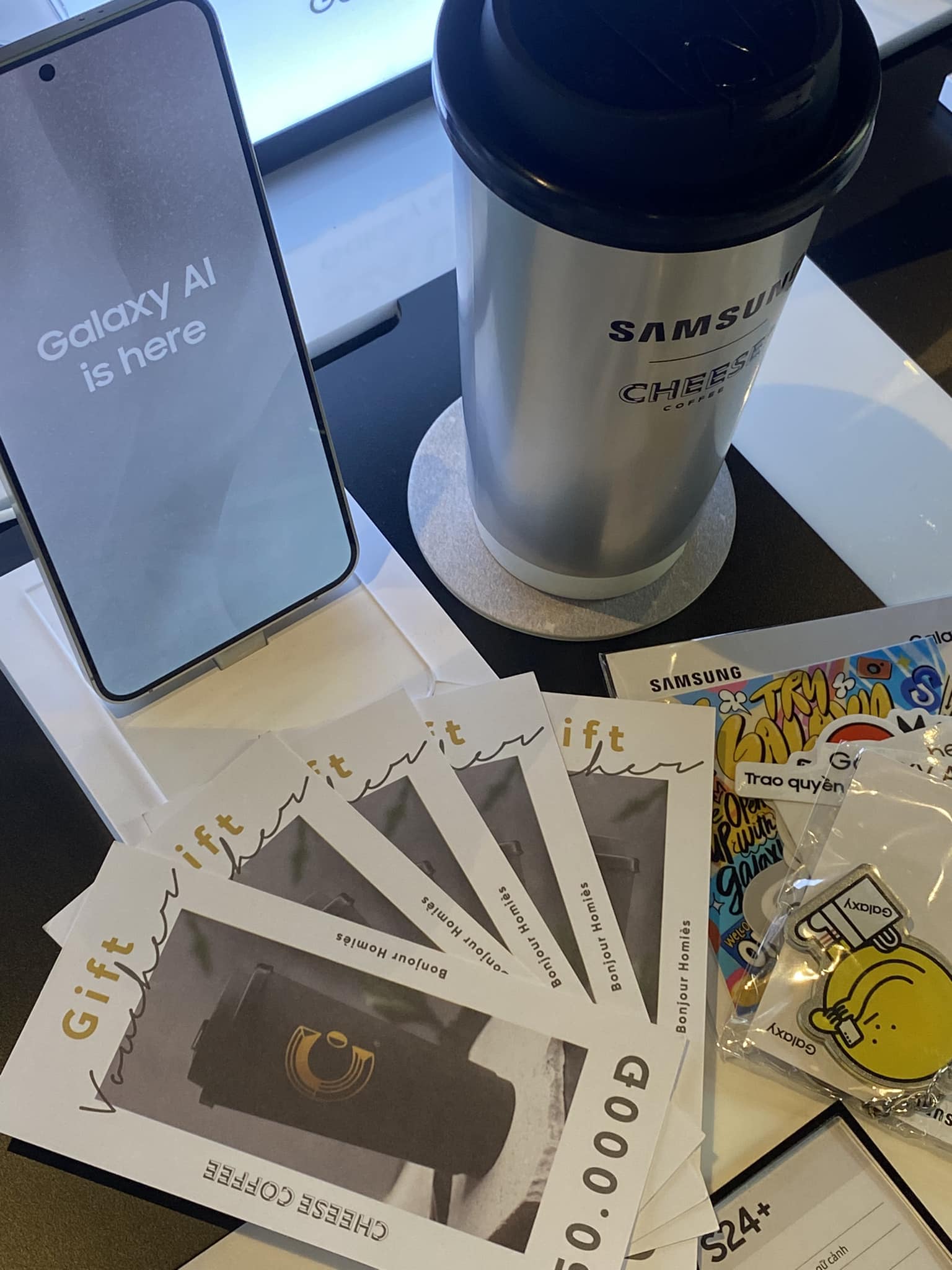 [☕️🇻🇳] Cheese Coffee 🥤 Top1Coffee ☕️ 4 BƯỚC NHẬN QUÀ TẠI CHEESE ĐINH TIÊN HOÀNG

Homies nào vẫn còn ở Sài Gòn giơ tay lên nào! Cheese có bộ quà tặng dành riêng cho H , shares-2✔️ , likes-165❤️️ , date-2024-02-01 11:00:31🇻🇳🇻🇳🇻🇳📰🆕