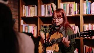 [☕️🇻🇳] Tranquil Books & Coffee –  cafe sách đẹp 🥤 Top1Coffee ☕️ Không biết có phải đền gần ngày 8/3 không mà Open mic tối qua có rất nhiều những giọng ca nữ và những bài hát tuyệt vời. 
 Một s , shares-0✔️ , likes-38❤️️ , date-2024-03-06 14:27:40🇻🇳🇻🇳🇻🇳📰🆕