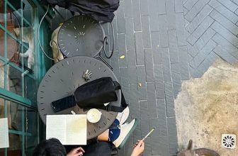 [☕️🇻🇳] Nhã Nam Books N’ Coffee 🥤 Top1Coffee ☕️ Chúng mình vẫn thích len lén ngắm nhìn mọi người. Các bạn có thể đến đây một mình (cùng rất nhiều deadline) hoặc với bạn bè của  , shares-2✔️ , likes-52❤️️ , date-2024-02-20 06:13:43🇻🇳🇻🇳🇻🇳📰🆕