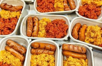 [☕️🇻🇳] Coffee TALK 🥤 Top1Coffee ☕️ Các bác đăng ký trưa nay nhé
Ai đặt chiều nhắn em sớm kẻo hết nhanh như hqua =))  2 SUẤT XÔI GẤC NƯƠNG RUỐC GÀ XÚC XÍCH
TẶNG , shares-0✔️ , likes-3❤️️ , date-2024-02-23 02:44:06🇻🇳🇻🇳🇻🇳📰🆕