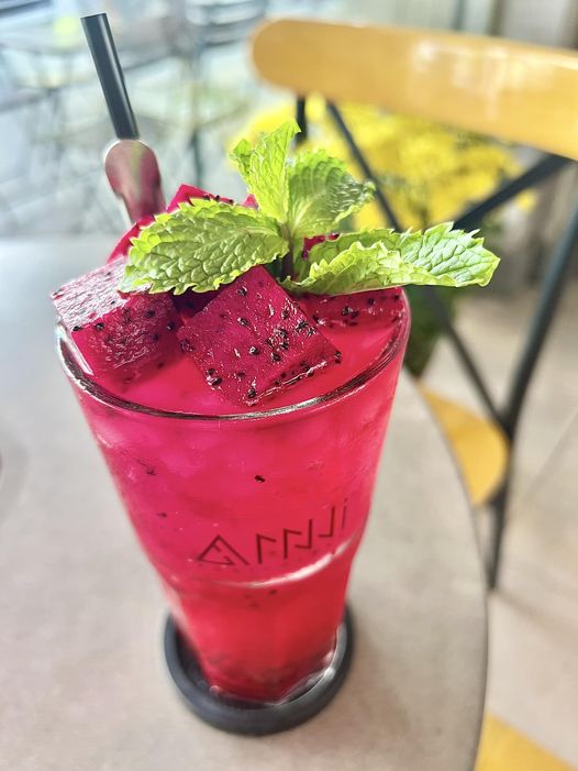 [☕️🇻🇳] Anni Coffee Cà Mau  🥤 Top1Coffee ☕️ Trà thanh long sung túc
 Cho ngày cuối tuần đông đúc. 
 , shares-1✔️ , likes-19❤️️ , date-2024-02-25 02:14:57🇻🇳🇻🇳🇻🇳📰🆕