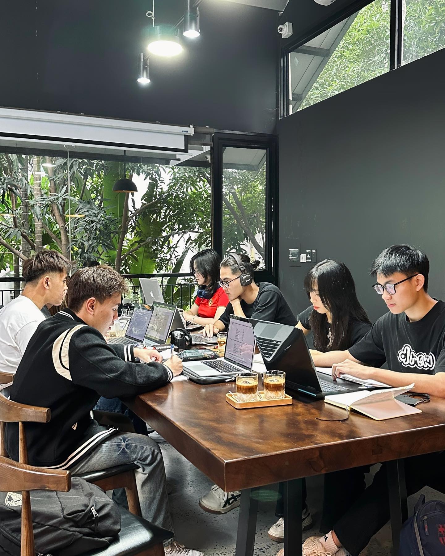 [☕️🇻🇳] La Farine 🥤 Top1Coffee ☕️ 𝐁𝐚̣𝐧 𝐜𝐮̉𝐚 𝐧𝐡𝐚̀ 𝐁𝐨̣̂𝐭Chị Hu bảo lâu lắm rồi mới thấy nhóm này tụ tập cùng nhau chạy deadlines. Các bạn ấy là khách quen từ khá , shares-0✔️ , likes-6❤️️ , date-2024-02-22 13:33:02🇻🇳🇻🇳🇻🇳📰🆕