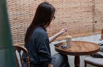 [☕️🇻🇳] Khóm Coffee & Tea 🥤 Top1Coffee ☕️ Một ngày cuối tuần của đầu tháng 3, chắc là bạn thân mến cũng đã quen lại với nhịp sống thường ngày rồi nhỉ?
Chúng ta hãy cùng  , shares-0✔️ , likes-16❤️️ , date-2024-03-02 03:00:15🇻🇳🇻🇳🇻🇳📰🆕