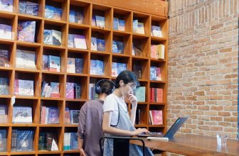 [☕️🇻🇳] Nhã Nam Books N’ Coffee 🥤 Top1Coffee ☕️ Sẽ có những người, những điều mà ta chỉ khẽ khàng lướt qua trong cuộc đời rồi thôi. Nhưng cũng có những người, những điều mà ta  , shares-0✔️ , likes-22❤️️ , date-2024-02-28 06:24:51🇻🇳🇻🇳🇻🇳📰🆕