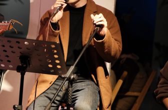 [☕️🇻🇳] Cà Phê Không 🥤 Top1Coffee ☕️ 𝐋𝐢𝐯𝐞 𝐌𝐮𝐬𝐢𝐜 7/3
Cảm ơn nhà tài trợ Trần Thành Đạt đã mang chiếc máy ảnh xịn xò & cô gái Admin của 𝐂𝐚̀ 𝐏𝐡𝐞̂ 𝐊𝐡𝐨̂𝐧𝐠 đã ghi lại nh , shares-3✔️ , likes-23❤️️ , date-2024-03-08 03:42:44🇻🇳🇻🇳🇻🇳📰🆕