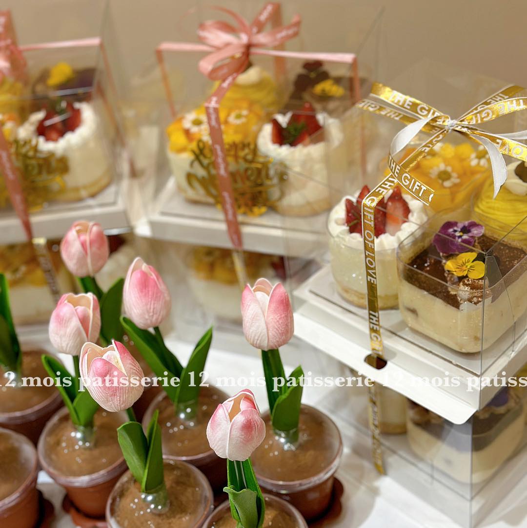 [☕️🇻🇳] 12 mois pâtisserie  🥤 Top1Coffee ☕️ Những chiếc đơn xinh đang được tiệm cấp tốc chuẩn bị cho công ty liên hoan.. Ngập tràn sắc hoa tại 12mois 

2 ngày nữa là đến 8/ , shares-0✔️ , likes-3❤️️ , date-2024-03-06 05:39:01🇻🇳🇻🇳🇻🇳📰🆕