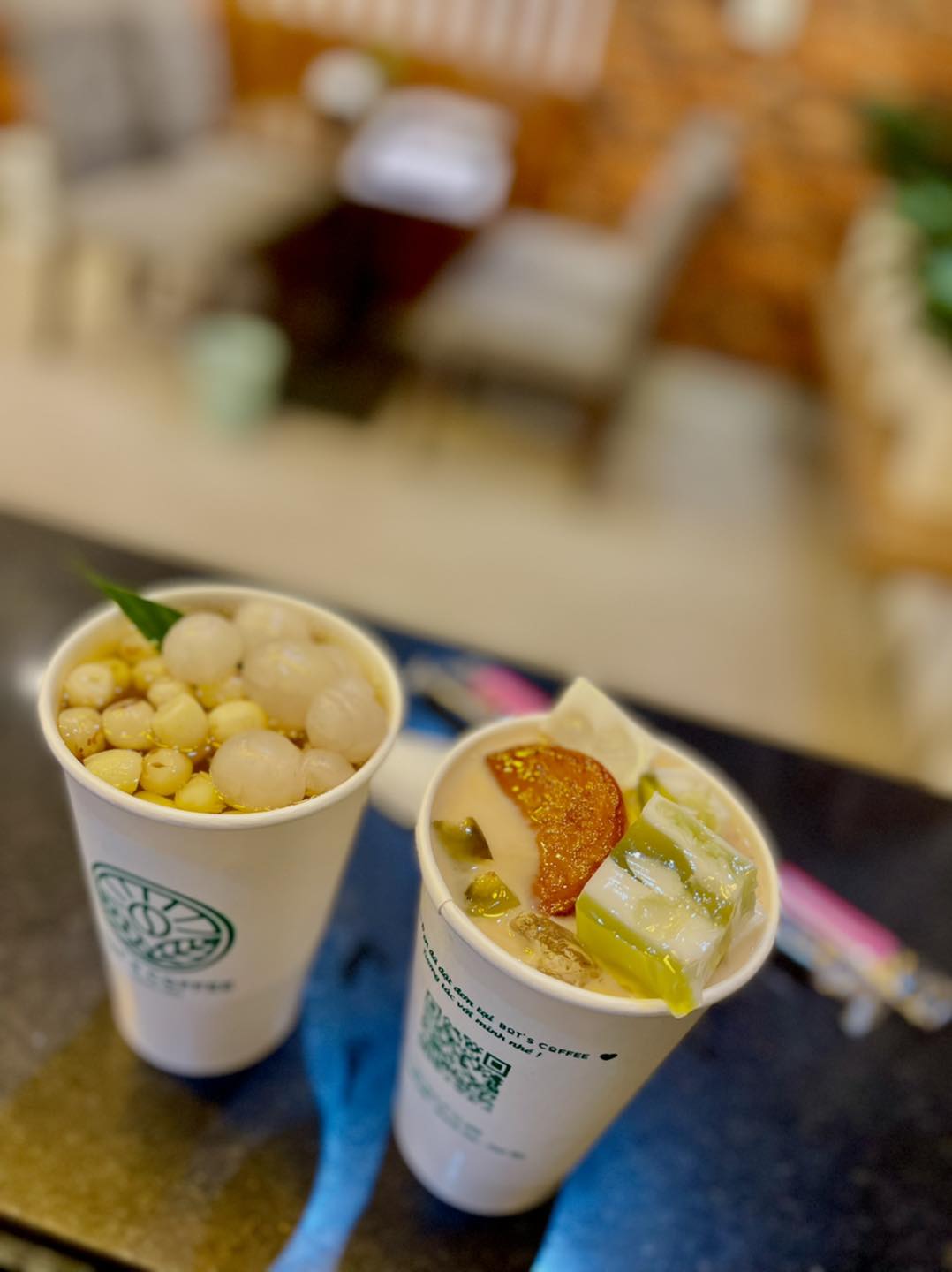 [☕️🇻🇳] 1988 Coffee – Bar 🥤 Top1Coffee ☕️ Đường về nhà crush thì 1988 không biết.
Nhưng đường đến 1988 thưởng thức cafe ngon thì đây nhé cả nhà:
——
𝟏𝟗𝟖𝟖 𝐂𝐎𝐅𝐅𝐄𝐄 &a , shares-0✔️ , likes-11❤️️ , date-2024-03-11 10:24:18🇻🇳🇻🇳🇻🇳📰🆕