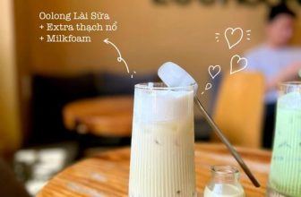 [☕️🇻🇳] Windmills Coffee Đà Lạt – Trà sữa Ly Chai 🥤 Top1Coffee ☕️ Câu nói quen thuộc của bạn khi bước vào quầy or.der của Windmills là gì?Top 1: Cho chị 1 Oolong lài sữa + extra thạch nổ + mi , shares-0✔️ , likes-7❤️️ , date-2024-03-16 03:47:33🇻🇳🇻🇳🇻🇳📰🆕