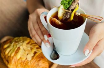 [☕️🇻🇳] 1988 Coffee – Bar 🥤 Top1Coffee ☕️ Gợi ý hôm nay từ 1988: Trà nóng Thời tiết giao mùa rất dễ ốm, bổ sung ngay ít trà ấm để tăng đề kháng với 1988 nhé. ——
𝟏𝟗𝟖𝟖 , shares-0✔️ , likes-6❤️️ , date-2024-03-16 12:34:04🇻🇳🇻🇳🇻🇳📰🆕