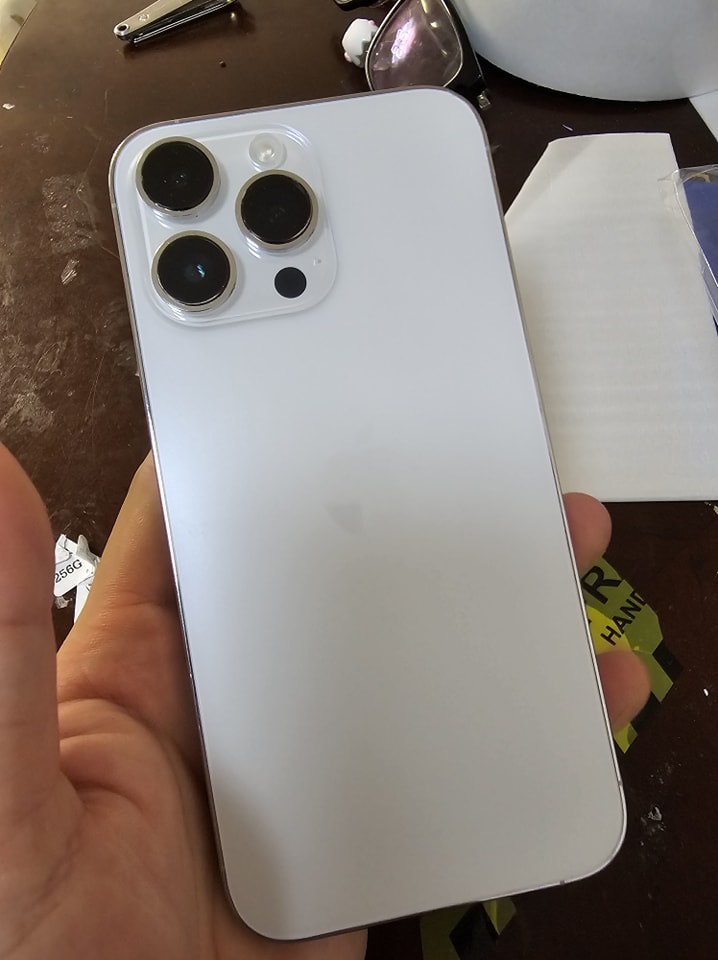 [📱🇻🇳] Điện thoại xách tay Hàn quốc Công Dung 📱 Top1Phone 💻 – Bỏ quên cây ip14pro max/256gb trong tủ. Pin ngon, máy phẩy đôi chút viền như ảnh.  …
