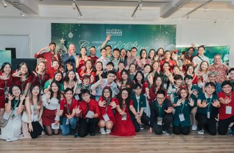 Nhìn lại hành trình phát triển của Global Pathways tại Christmas Night  [👨‍🎓🇻🇳] kfo.edu.vn