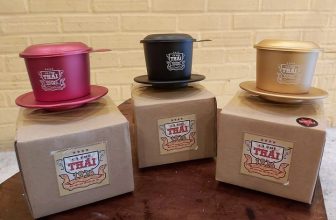 [☕️🇻🇳] Cafe Thái – 27 Triệu Việt Vương – Đây là một quán cà phê nổi bật với không gian của những năm 50 – 60 của thế kỷ 20 🥤 Top1Coffee ☕️ #Thái xin bán nốt ngày mai. Nhân viên về quê ăn Tết sớm còn kịp cách ly, đặng mùng 6 mở hàng được bình thường.
Nhà mới làm mấy  , shares-0✔️ , likes-48❤️️ , date-2022-01-27 02:29:11🇻🇳🇻🇳🇻🇳📰🆕