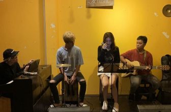 [☕️🇻🇳] Đèn Coffee 🥤 Top1Coffee ☕️ Ngày cuối cùng của kì nghỉ lễ 2/9 rồi, mọi người đã đi chơi về hết chưa. Về thì ghé Đèn nhâm nhi vừa cốc nước, nghe bản nhạc lấy , shares-0✔️ , likes-5❤️️ , date-2022-09-04 01:51:17🇻🇳🇻🇳🇻🇳📰🆕