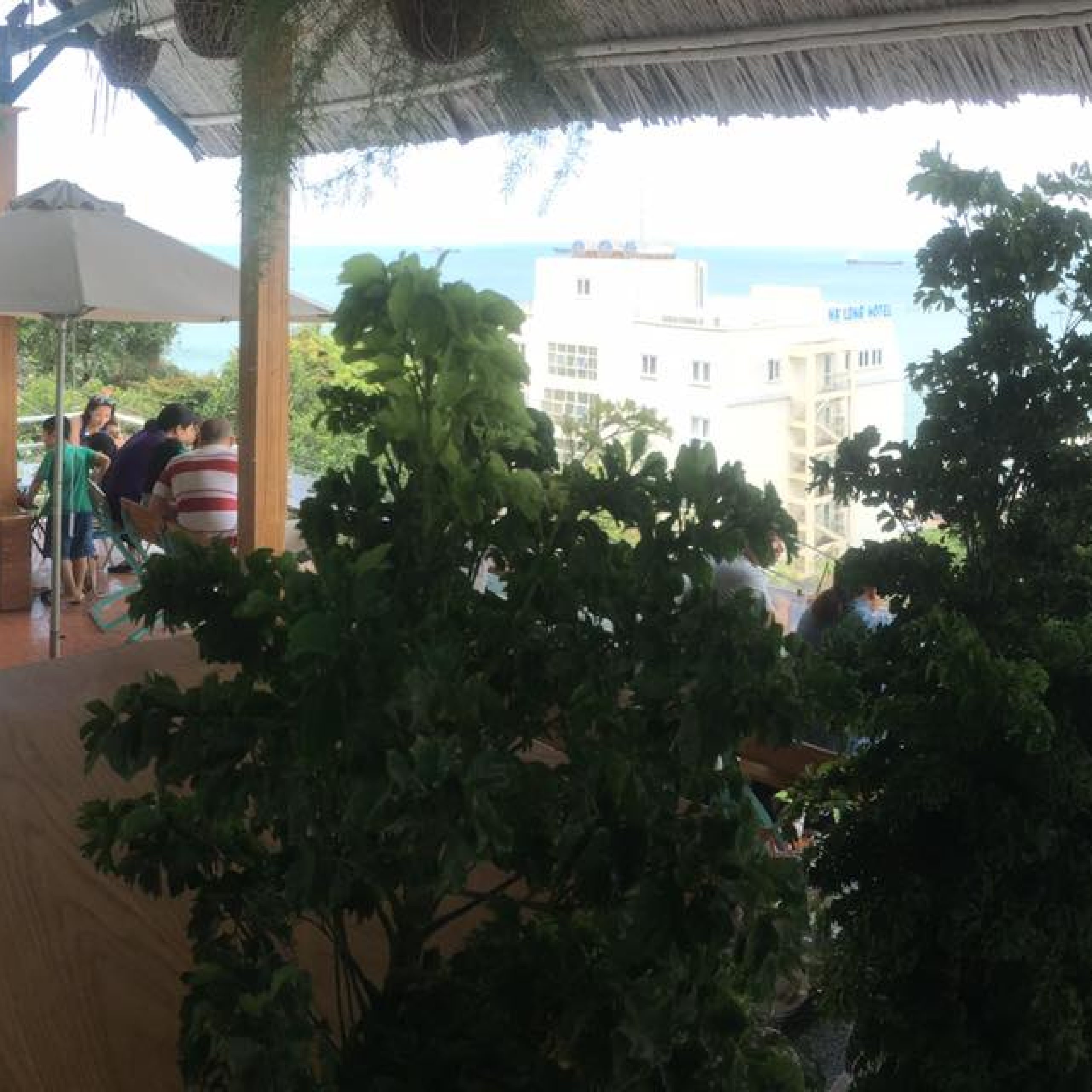 [☕️🇻🇳] D’ Coffee – Không gian thoải mái, menu  phong phú và đa dạng  🥤 Top1Coffee ☕️ Hiện tại D đang cần tuyển các bạn phục vụ và barista dễ thương, dễ mến để mang đến những giá trị tốt nhất cho khách hàng  , shares-13✔️ , likes-172❤️️ , date-2018-05-05 09:47:55🇻🇳🇻🇳🇻🇳📰🆕