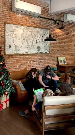 [☕️🇻🇳] A’dor Café 🥤 Top1Coffee ☕️ 𝐓𝐇𝐄 𝐁𝐄𝐒𝐓 𝐒𝐌𝐎𝐎𝐓𝐇𝐈𝐄 – 𝐅𝐎𝐑 𝐓𝐇𝐄 𝐁𝐄𝐒𝐓 𝐋𝐎𝐕𝐄Còn gì hạnh phúc hơn khi được quây quần ấm áp bên gia đình trong mùa lễ hội? Muốn cùng  , shares-1✔️ , likes-3❤️️ , date-2022-12-05 11:33:49🇻🇳🇻🇳🇻🇳📰🆕