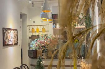 [☕️🇻🇳] Charm Coffee 🥤 Top1Coffee ☕️ Charm Coffee : ngõ 20 Láng Hạ, Đống Đa,HN     Opening hours: 07 am- 22h00 pm     Available apps : NOW FOOD/BAEMIN Hotline : 097. , shares-0✔️ , likes-9❤️️ , date-2023-11-10 14:51:38🇻🇳🇻🇳🇻🇳📰🆕