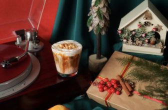 [☕️🇻🇳] Piko Coffee 🥤 Top1Coffee ☕️ Noel này, bạn sẽ chẳng cô đơn nữa vì đã có “A 𝐂𝐨𝐳𝐲 𝐋𝐢𝐭𝐭𝐥𝐞 𝐂𝐡𝐫𝐢𝐬𝐭𝐦𝐚𝐬 here with you”Khi giai điệu quen thuộc ngân vang, cũng l , shares-1✔️ , likes-528❤️️ , date-2023-12-02 04:06:25🇻🇳🇻🇳🇻🇳📰🆕