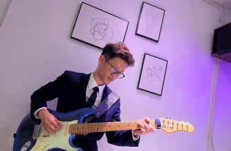 [☕️🇻🇳] Cà Phê Không 🥤 Top1Coffee ☕️ Chuyện hôm qua giờ mới kể:
Chả là tối qua  Bassist Trọng Đức tỏ tình về nên vội khoác luôn outfit này qua Cà Phê Không để Play , shares-0✔️ , likes-20❤️️ , date-2023-12-22 05:47:31🇻🇳🇻🇳🇻🇳📰🆕