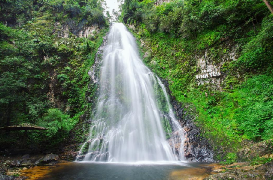 Địa điểm check in Sapa. Thác tình yêu Sapa