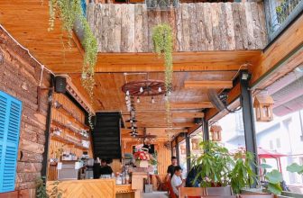 [☕️🇻🇳] 15.22 café – wine – live music 🥤 Top1Coffee ☕️ “ Nguồn từ : 1 Phút Khánh Hoà . #1PhútKhánhHòa
#woodcoffee #wood_cafe #wood_cafe_nhatrang”TOP 20 QUÁN CAFE SỐNG ẢO “TRIỆU LIK , shares-70✔️ , likes-61❤️️ , date-2020-05-29 01:43:56🇻🇳🇻🇳🇻🇳📰🆕