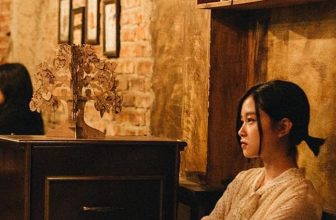 [☕️🇻🇳] Tháng 10 – October coffee – studio   🥤 Top1Coffee ☕️ “Anh vào đời bằng náo nhiệt, em vào đời bằng âm thầm
Anh đi tìm nốt thăng hoa, lòng em lại là âm trầm”  ————————————-
Cre ảnh: , shares-1✔️ , likes-29❤️️ , date-2020-06-14 04:59:18🇻🇳🇻🇳🇻🇳📰🆕