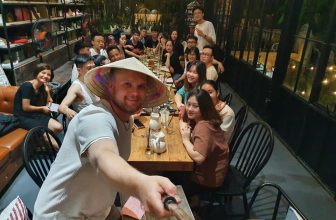 [☕️🇻🇳] Ngầu Coffee – 36 Lê Lợi, Vinh 🥤 Top1Coffee ☕️
Xin chào! Chúng mình là CLB Tiếng Đức thầy DaDa
Bọn mình gặp gỡ nhau chỉ qua vài người bạn, dần dà  , shares-12✔️ , likes-102❤️️ , date-2020-07-05 10:25:17🇻🇳🇻🇳🇻🇳📰🆕