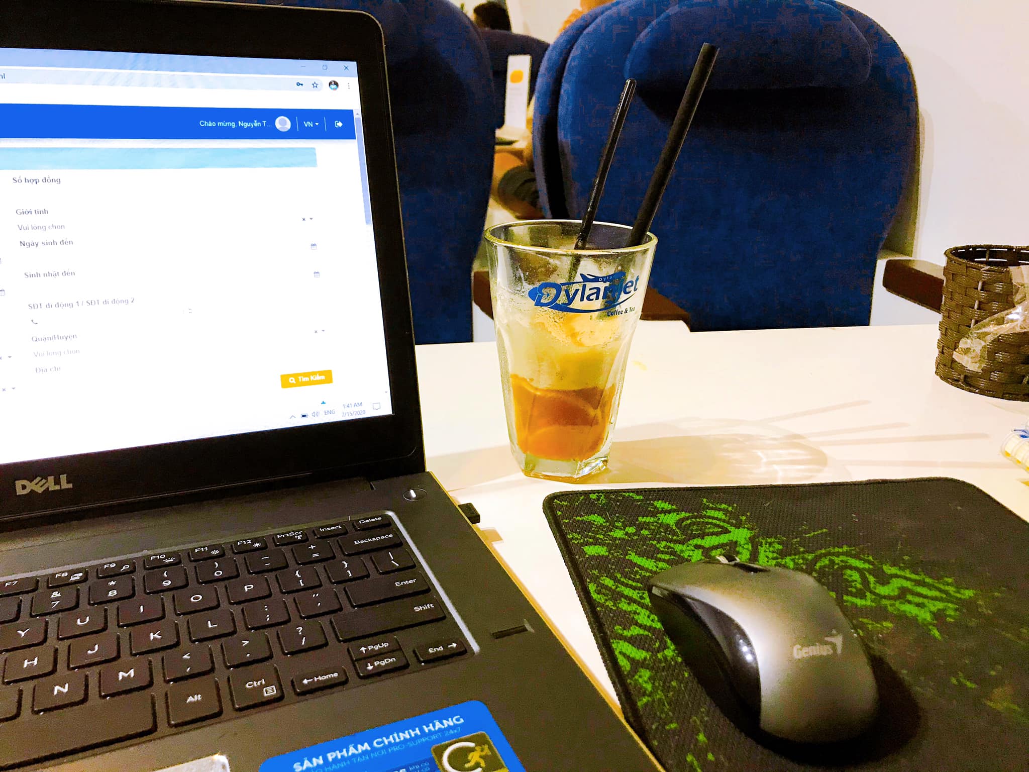 [☕️🇻🇳] ĐEN ROASTER Coffee – Tea 🥤 Top1Coffee ☕️ #ĐENROASTER – 𝑮𝒐́𝒊 𝒄𝒂̉ 𝒎𝒖̀𝒂 𝒉𝒂̣Thả mình nơi góc phố mang sắc xanh dịu từ hàng cây,
thưởng thức ly nước ép chanh leo vàng rực , shares-0✔️ , likes-11❤️️ , date-2020-07-15 02:58:11🇻🇳🇻🇳🇻🇳📰🆕