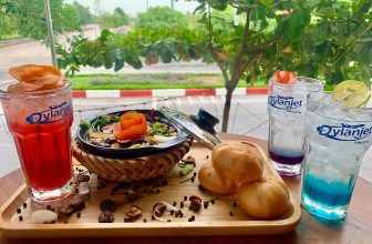 [☕️🇻🇳] DylanJet coffee – tea 🥤 Top1Coffee ☕️ Tín đồ ăn uống team #Dylanjet !!!!!!!
Coming soon!!!!!!!!
#Bò_40k #Soda_35k
#Bò_Sốt_Tiêu_Bánh_Bao + #Đồ_Soda
#Combo_chỉ_55k
, shares-0✔️ , likes-14❤️️ , date-2020-08-01 05:10:01🇻🇳🇻🇳🇻🇳📰🆕